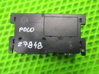 Блок глонасс на Volkswagen Polo Mk5 — фото 6