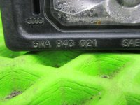 Фонарь подсветки номера на Volkswagen Polo Mk5 — фото 4