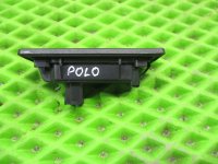 Фонарь подсветки номера на Volkswagen Polo Mk5 — фото 5