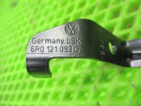 Кронштейн патрубка на Volkswagen Polo Mk5 — фото 4
