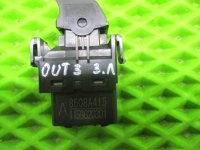 Кнопка стеклоподъемника на Mitsubishi Outlander GF0W — фото 6