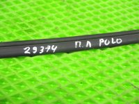 Уплотнитель двери на Volkswagen Polo Mk5 — фото 5