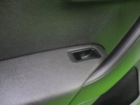 Обшивка двери задней левой на Volkswagen Polo Mk5 — фото 4