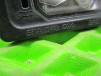 Фонарь подсветки номера на Volkswagen Polo Mk5 — фото 6