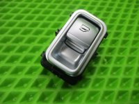 Кнопка стеклоподъемника на Chery Tiggo 8 Pro Max — фото 5