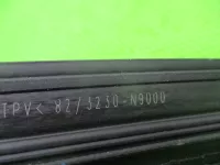 Уплотнитель стекла двери задней правой на Hyundai Tucson NX4 — фото 11