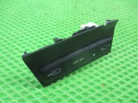 Адаптер USB сетевой на Hyundai Tucson NX4 — фото 3
