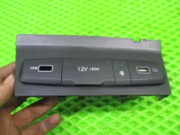 Адаптер USB сетевой на Hyundai Tucson NX4 — фото 1