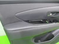 Обшивка двери передней левой на Hyundai Tucson NX4 — фото 6
