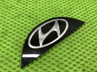Эмблема на крышку багажника на Hyundai Tucson NX4 — фото 3