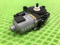 Моторчик стеклоподъемника задний левый на Kia K5 DL3 — фото 5