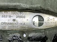 Эмблема на Kia K5 DL3 — фото 8