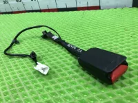 Ответная часть ремня безопасности передняя левая на Kia K5 DL3 — фото 1