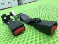 Ответная часть ремня безопасности задняя центральная на Kia K5 DL3 — фото 12