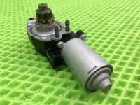 Моторчик регулировки сиденья на Kia K5 DL3 — фото 2