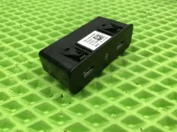 Адаптер USB сетевой на Geely Monjaro KX11 — фото 3