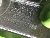 Петля двери передней левой верхняя на Geely Monjaro KX11 — фото 8