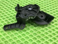 Ручка открывания капота на Geely Monjaro KX11 — фото 6