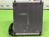 Радиатор кондиционера на Geely Monjaro KX11 — фото 7
