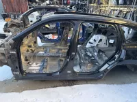 Порог со стойкой левый на Geely Monjaro KX11 — фото 4