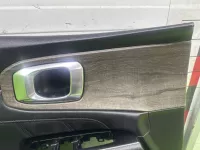 Обшивка двери передней левой на Kia Sorento MQ4 — фото 2