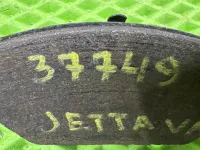 колодки передние на Jetta VA3 — фото 15
