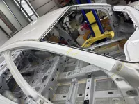 Стойка передней двери правая Lada Vesta (2015) — фото 1