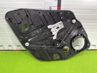Стеклоподъемник электрический задний левый на Hyundai Tucson NX4 — фото 4