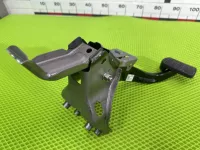 Педаль тормоза на Hyundai Tucson NX4 — фото 4