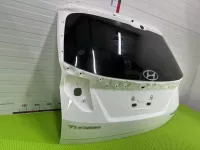 Дверь багажника со стеклом на Hyundai Tucson NX4 — фото 2