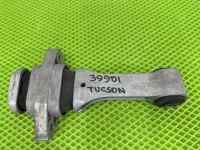 Опора двигателя задняя на Hyundai Tucson NX4 — фото 1