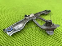 Стеклоподъемник механический задний левый на Lada Xray — фото 9