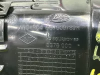 Воздушный дефлектор на Lada Xray — фото 12