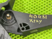 Педаль сцепления на Lada Xray — фото 9