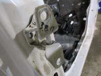 Петля двери задней правой верхняя на Mitsubishi ASX — фото 2