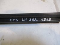 Уплотнитель стекла двери задней левой на Cadillac STS — фото 3