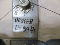 Стеклоподъемник механический задний левый на Renault Duster — фото 5