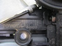 Стеклоподъемник электрический задний левый на Toyota Camry XV50 — фото 4