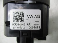 Переключатель света фар на Volkswagen Polo Mk6 — фото 3