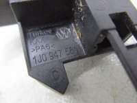 Выключатель концевой на Volkswagen Polo Mk6 — фото 2
