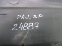 Кожух замка капота на Mitsubishi Pajero Sport — фото 11