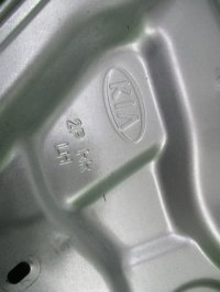 Стеклоподъемник электрический задний левый на Kia Sorento XM — фото 3