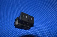 Кнопка фиксатора стояночного тормоза на Chery Tiggo 7 Pro T1E — фото 1