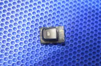 Кнопка стеклоподъемника на Geely Emgrand SS11 — фото 4