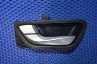 Ручка двери задней внутренняя левая на Hyundai Solaris — фото 1