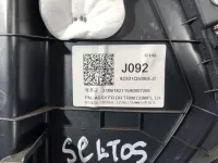 Обшивка двери передней левой на Kia Seltos SP2c — фото 7