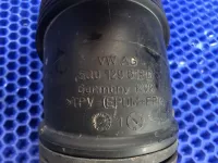 Патрубок воздушного фильтра на Skoda Octavia A7 — фото 3