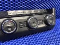 Блок управления климатической установкой на Skoda Octavia A7 — фото 3