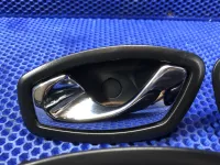 Ручка двери внутренняя на Renault Kaptur — фото 4