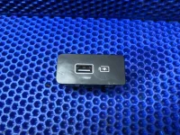 Адаптер USB сетевой на Geely Preface FS11 — фото 4